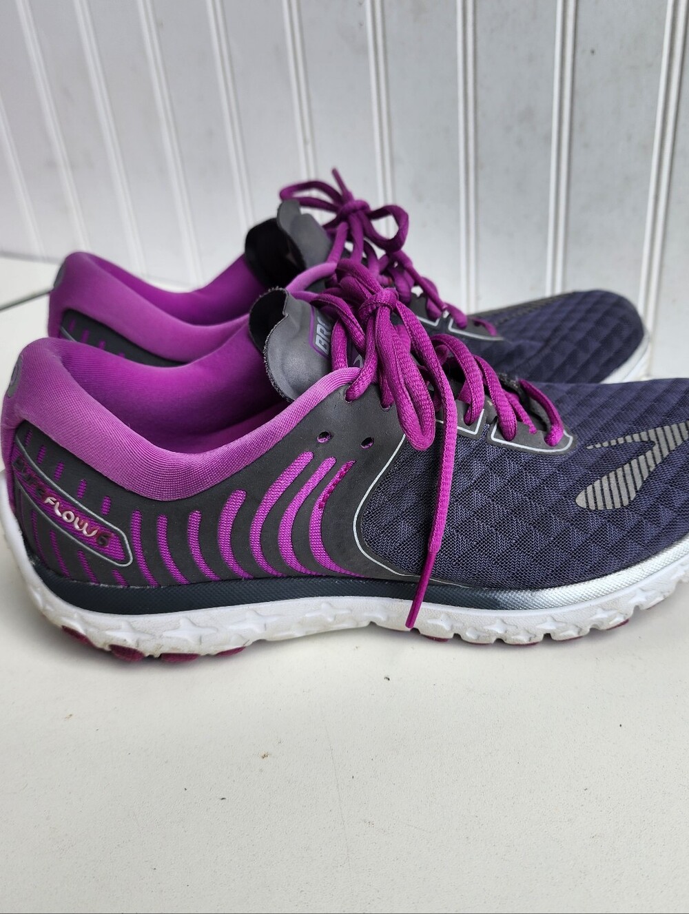 Brooks Pure Flow 6 Running Jogging Shoes WOMENS Gray Purple Lace Up SIZE 7